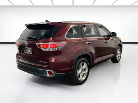 More photos of 2016 Toyota Highlander Limited at STG Chandler, AZ