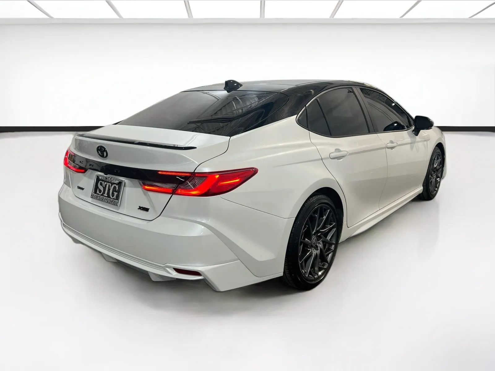 Toyota Camry photo 4
