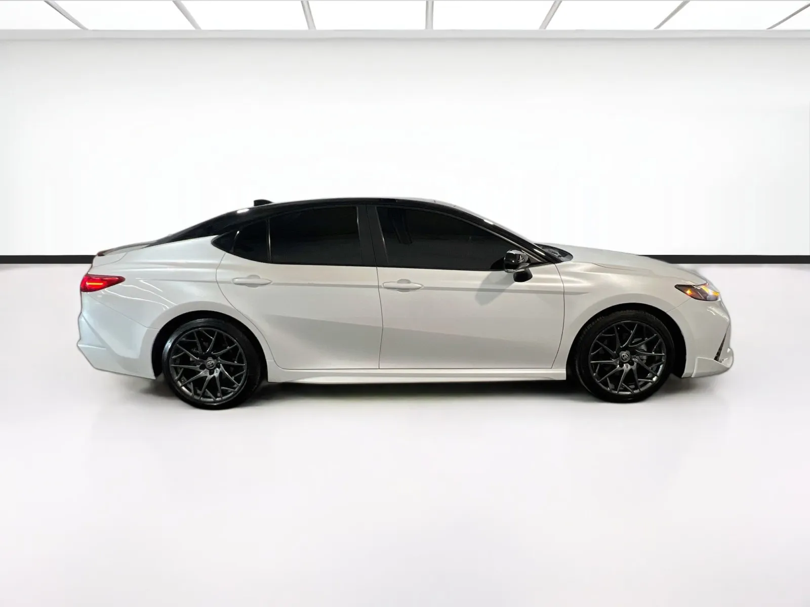 Toyota Camry photo 24