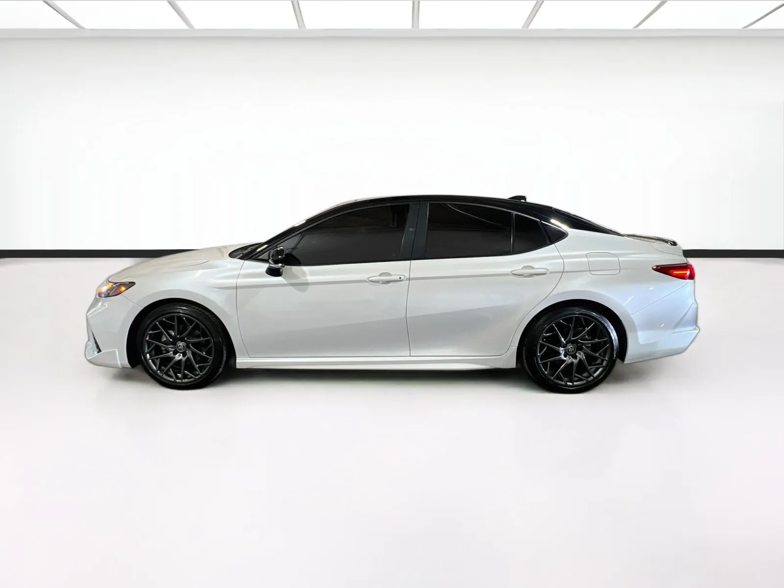 Toyota Camry photo 23