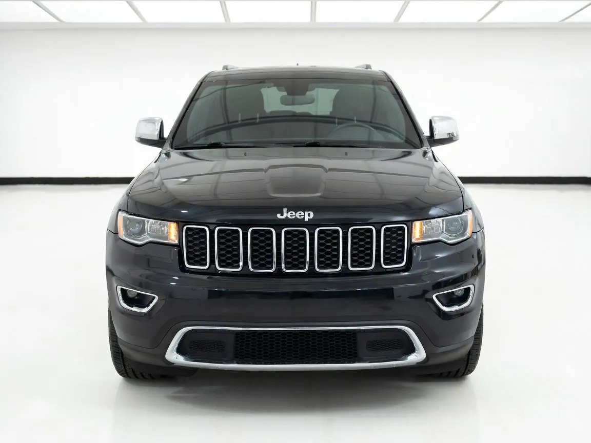Jeep Grand Cherokee photo 2
