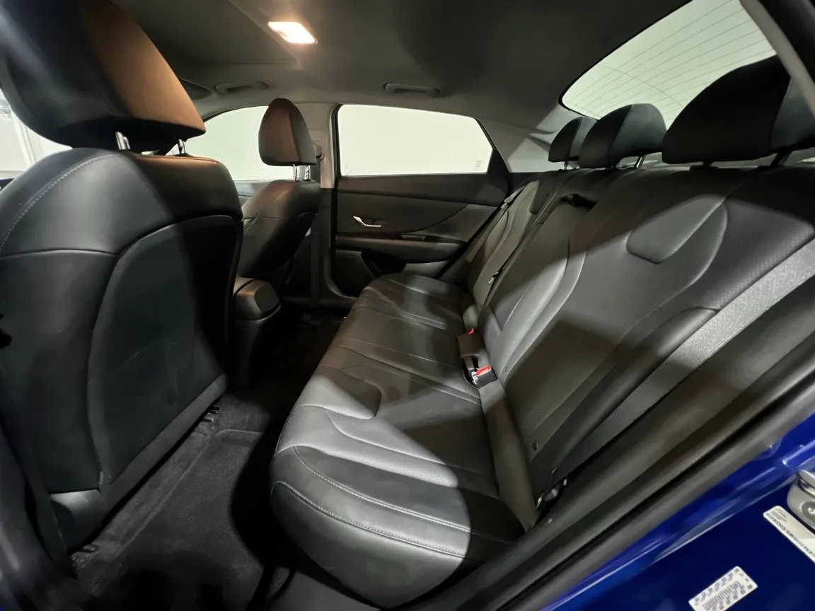 Hyundai Elantra photo 19