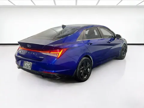 More photos of 2023 Hyundai Elantra Hybrid Limited at STG Chandler, AZ