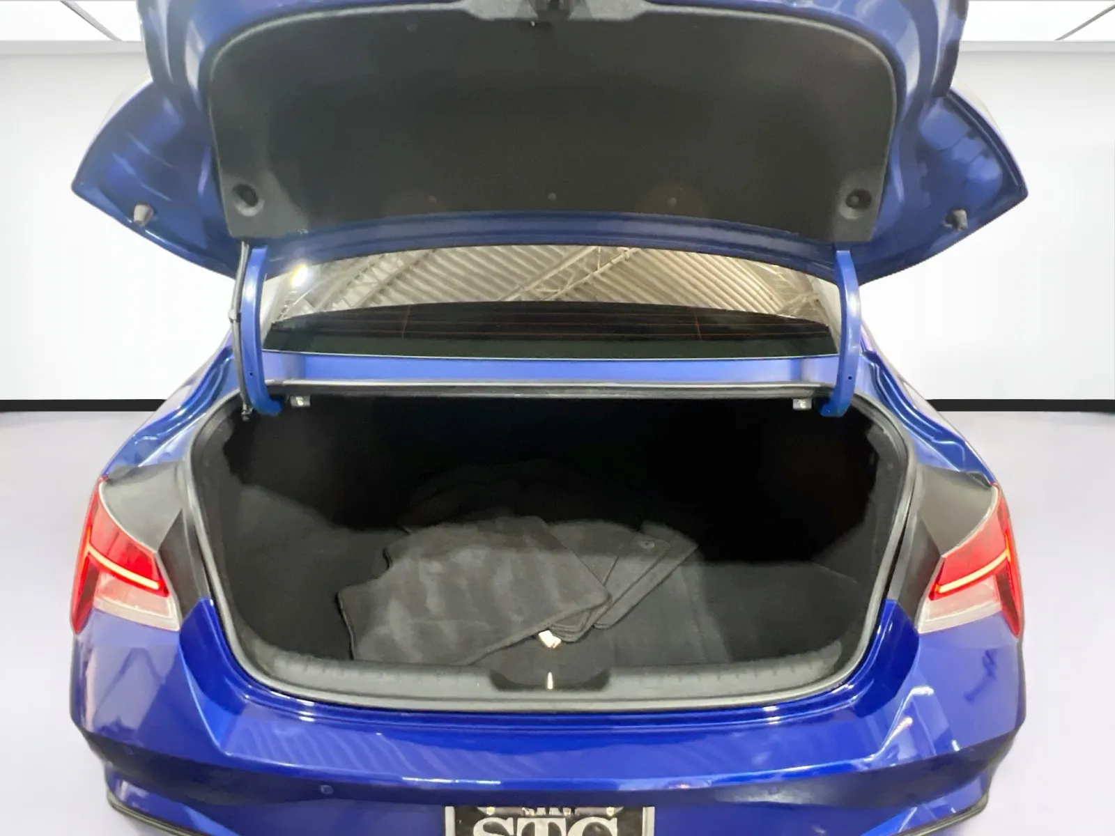 Hyundai Elantra photo 20