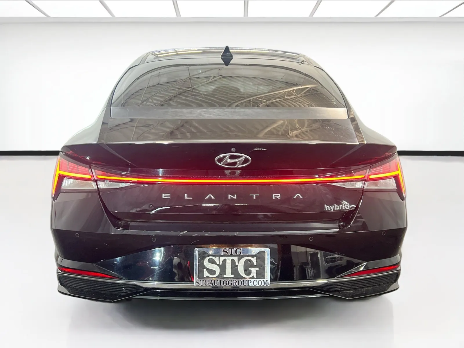 Hyundai Elantra photo 5
