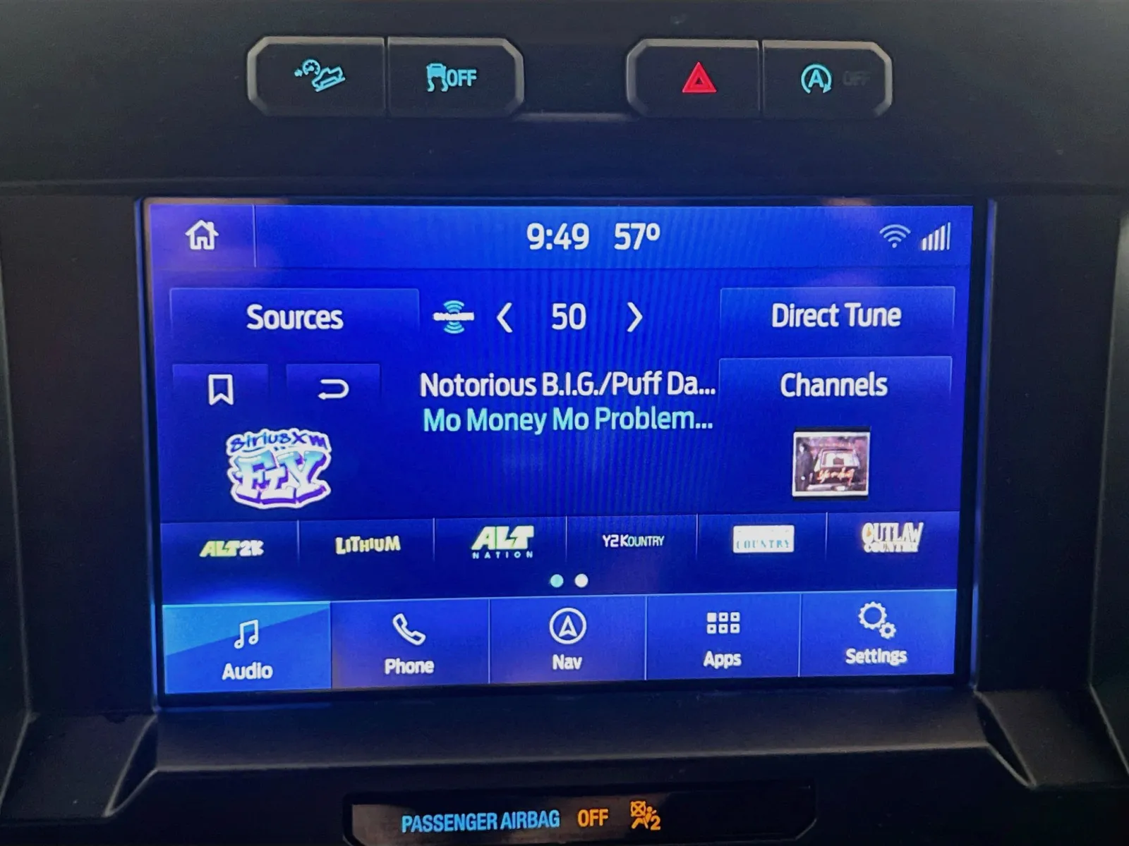Ford F-150 photo 11