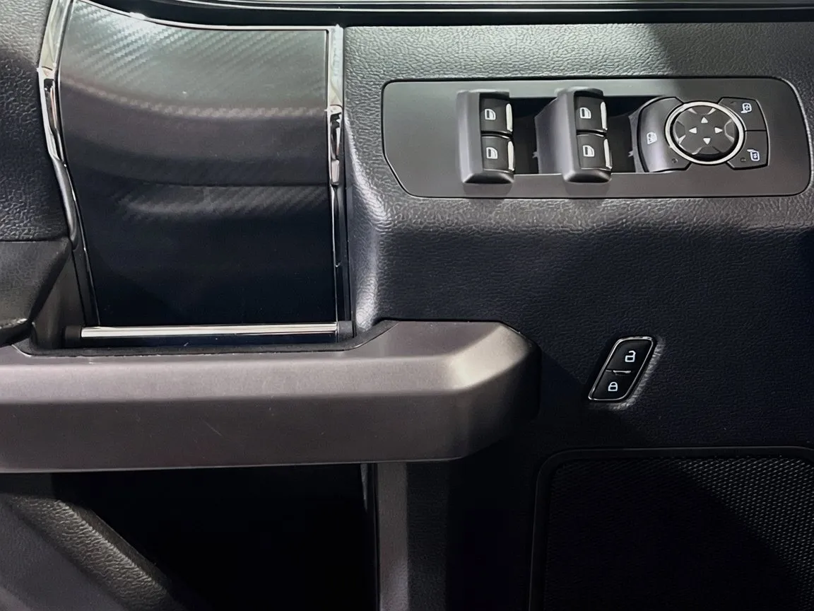 Ford F-150 photo 14