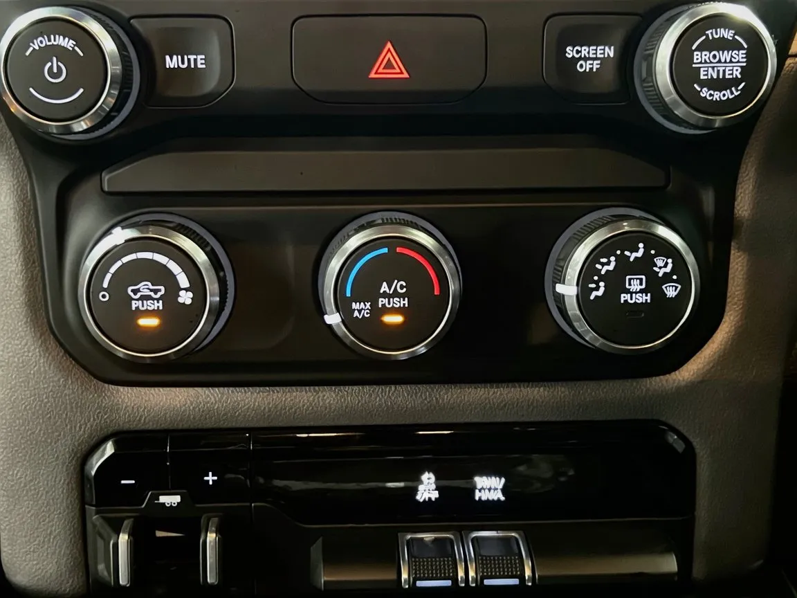 Ram 1500 photo 11