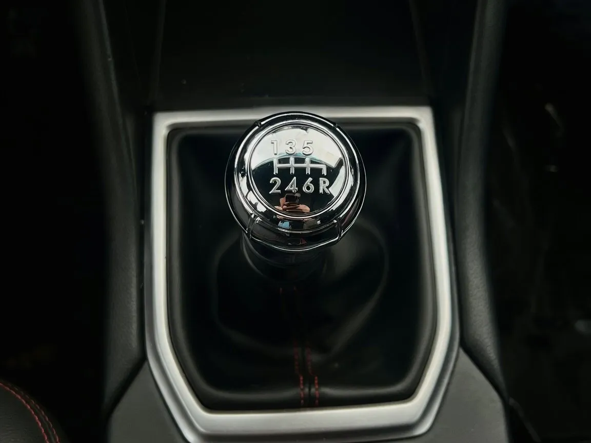 Subaru WRX photo 12