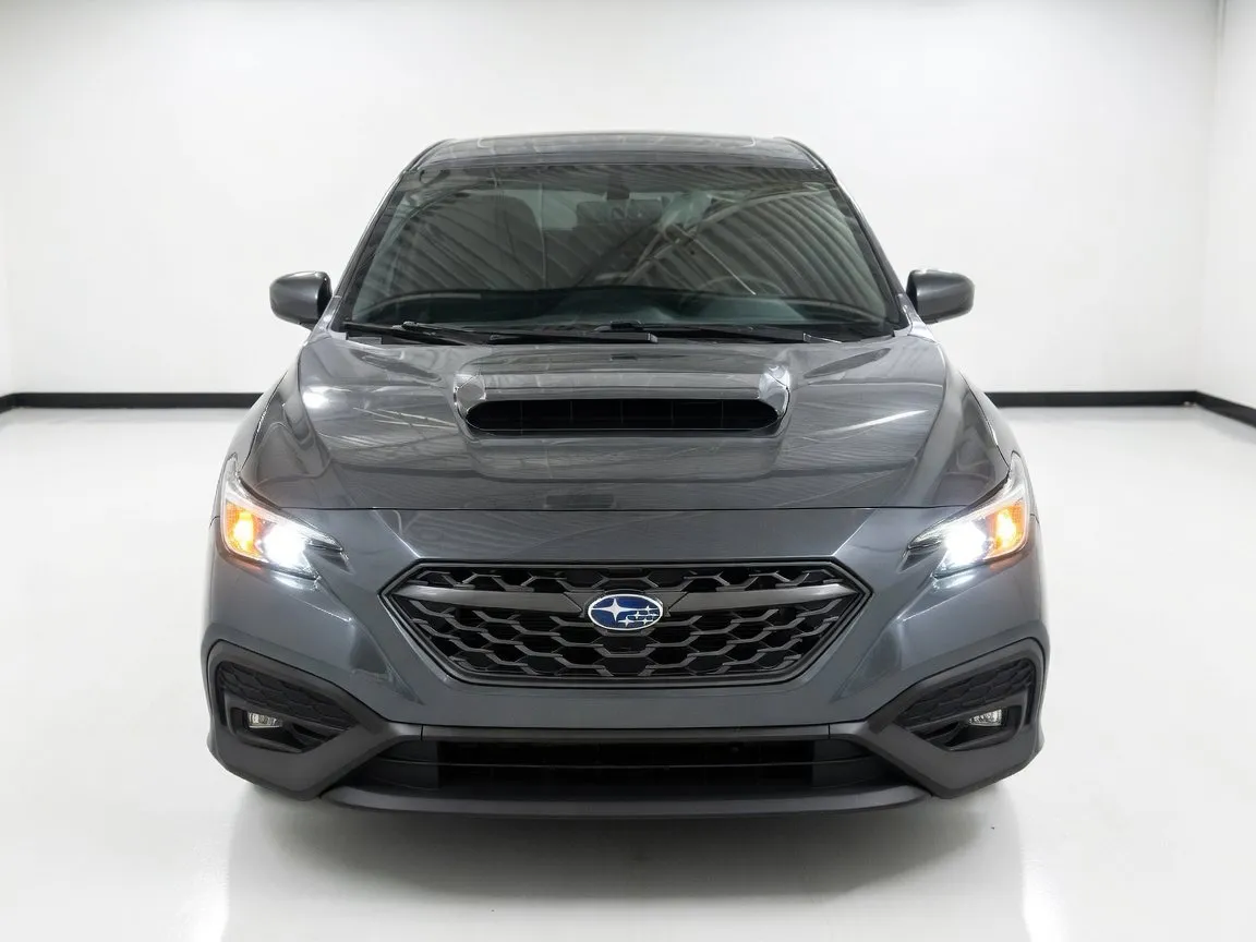 Subaru WRX photo 2