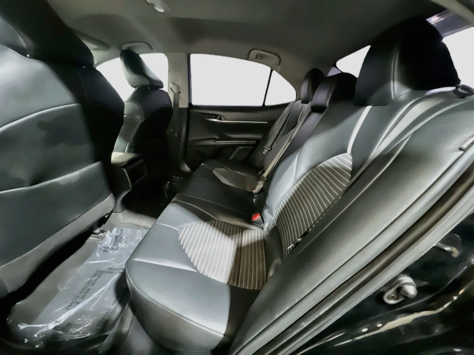 Toyota Camry photo 16