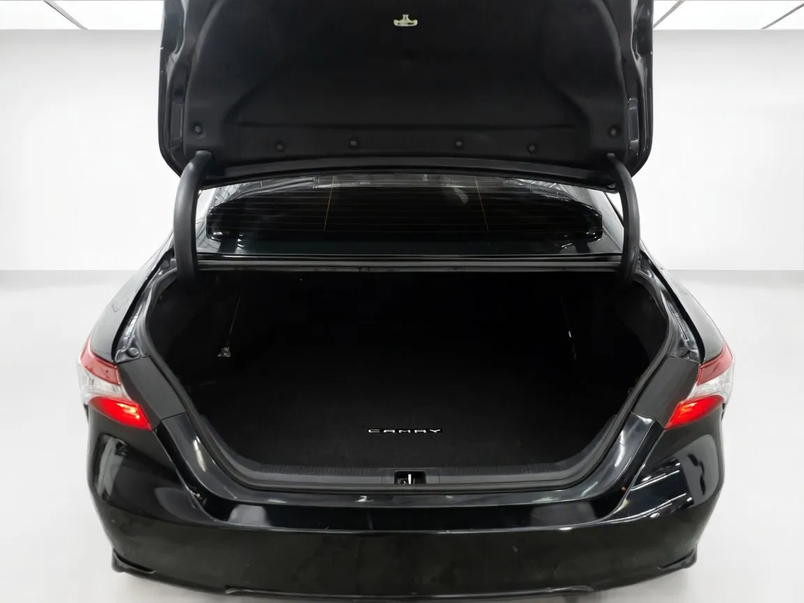 Toyota Camry photo 17