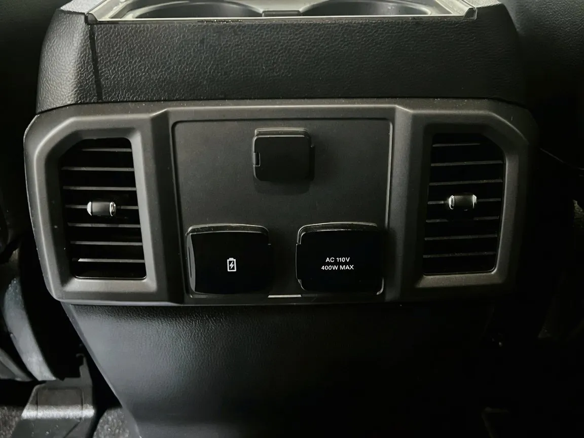 Ford F-150 photo 18