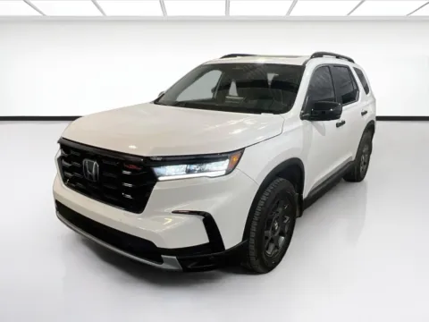White 2025 Honda Pilot TrailSport for sale in Chandler, AZ