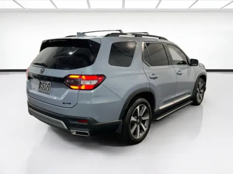 More photos of 2023 Honda Pilot Elite at STG Chandler, AZ