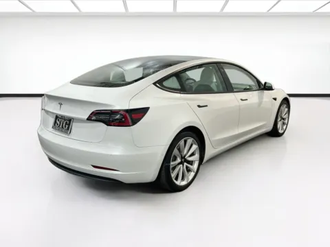 More photos of 2021 Tesla Model 3 Standard Range Plus at STG Chandler, AZ