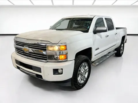 White 2015 Chevrolet Silverado 2500 HD Built After Aug 14 High Country for sale in Chandler, AZ