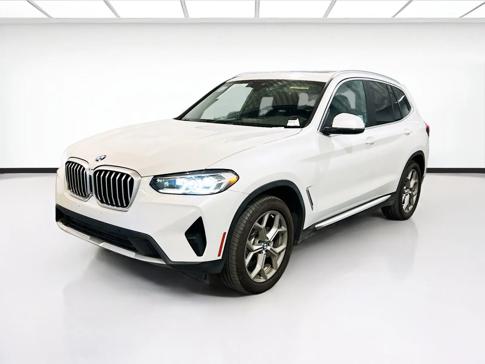White 2023 BMW X3 xDrive30i for sale in Chandler, AZ