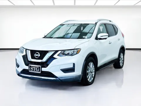 White 2017 Nissan Rogue SV for sale in Chandler, AZ