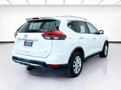 More photos of 2017 Nissan Rogue SV at STG Chandler, AZ