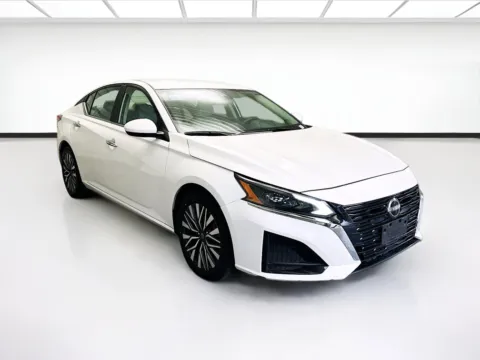 Another view of 2024 Nissan Altima 2.5 SV for sale in Chandler, AZ at STG Chandler