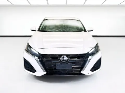 Photos of 2024 Nissan Altima 2.5 SV for sale in Chandler, AZ at STG Chandler