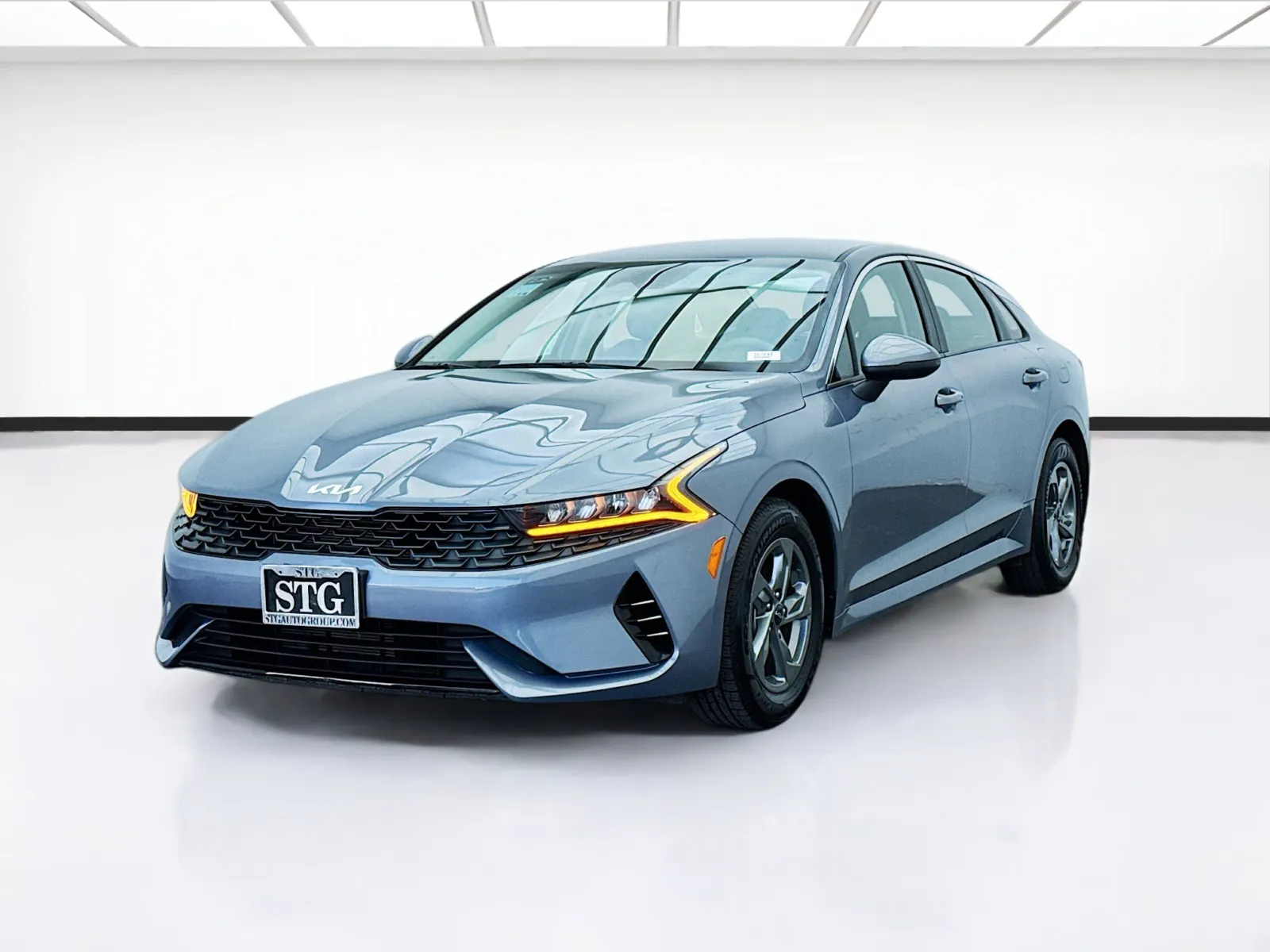 Silver 2022 Kia K5 LXS for sale in Chandler, AZ