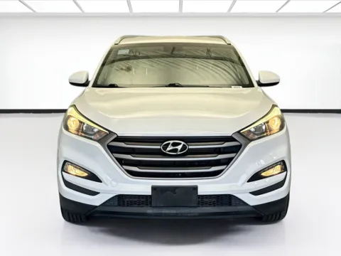Photos of 2016 Hyundai Tucson SE for sale in Chandler, AZ at STG Chandler