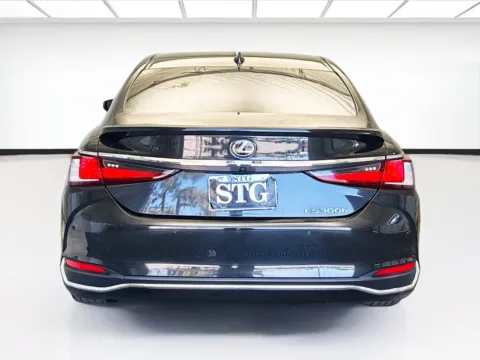 More photos of 2024 Lexus ES 300h at STG Chandler, AZ