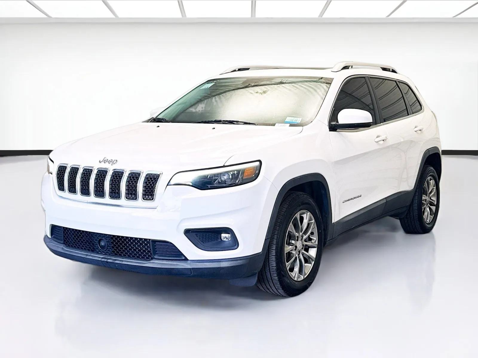 White 2021 Jeep Cherokee Latitude Lux for sale in Chandler, AZ