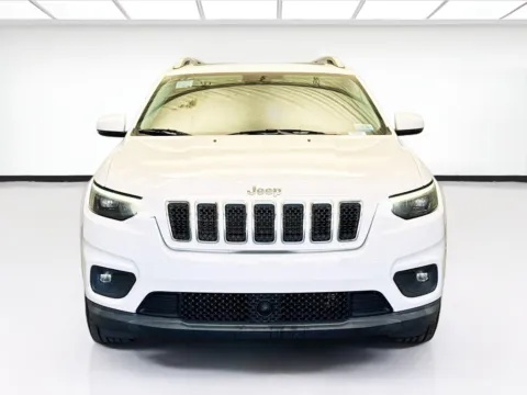Photos of 2021 Jeep Cherokee Latitude Lux for sale in Chandler, AZ at STG Chandler