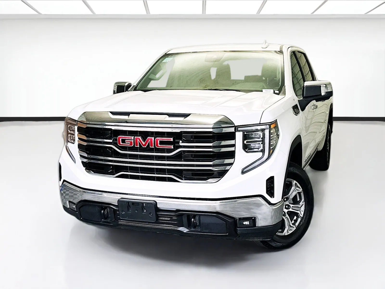 White 2024 GMC Sierra 1500 SLT for sale in Chandler, AZ