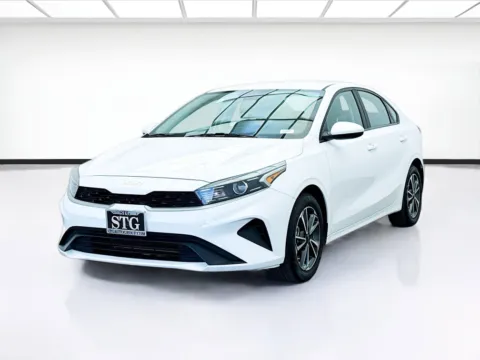 White 2022 Kia Forte LXS for sale in Chandler, AZ