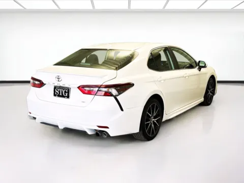 More photos of 2022 Toyota Camry SE at STG Chandler, AZ
