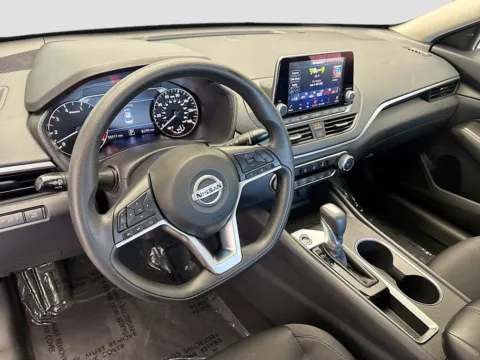 More photos of 2022 Nissan Altima 2.5 SV at STG Chandler, AZ