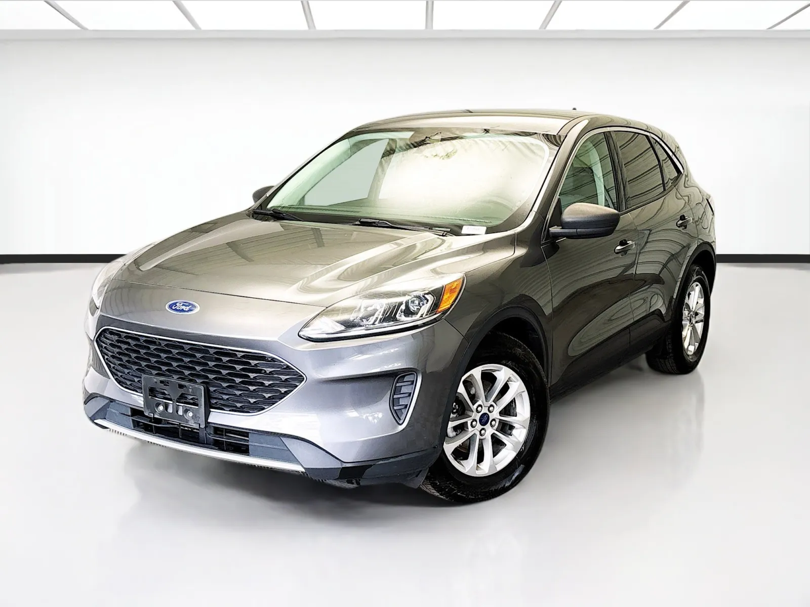 Gray 2022 Ford Escape SE for sale in Chandler, AZ