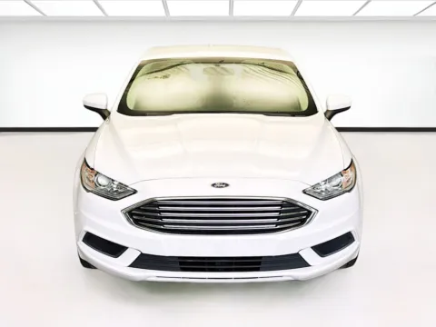Photos of 2018 Ford Fusion SE for sale in Chandler, AZ at STG Chandler