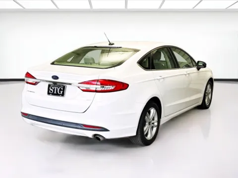 More photos of 2018 Ford Fusion SE at STG Chandler, AZ