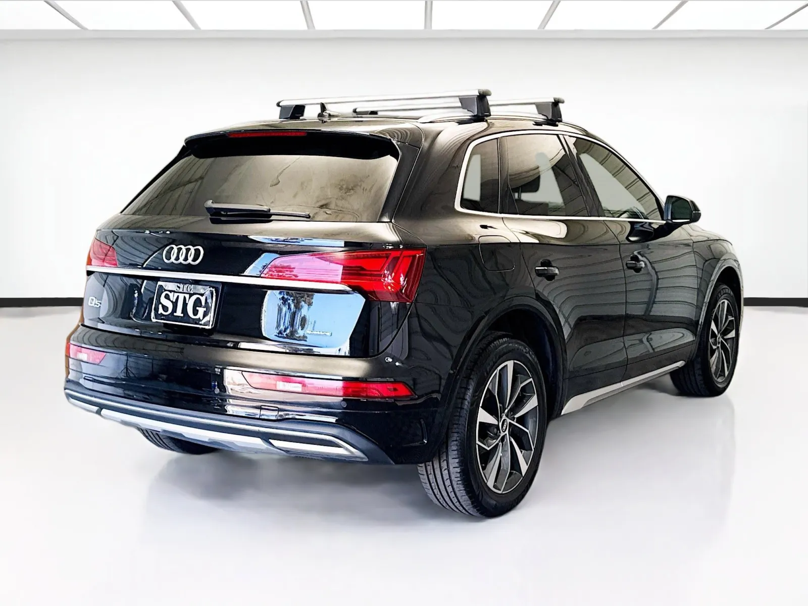 2021 Audi Q5 Premium Plus photo 2