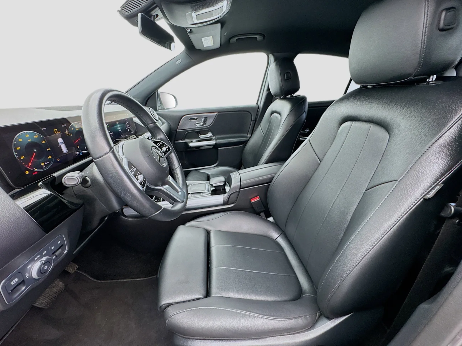 2023 Mercedes-Benz GLA Base - Photo 13