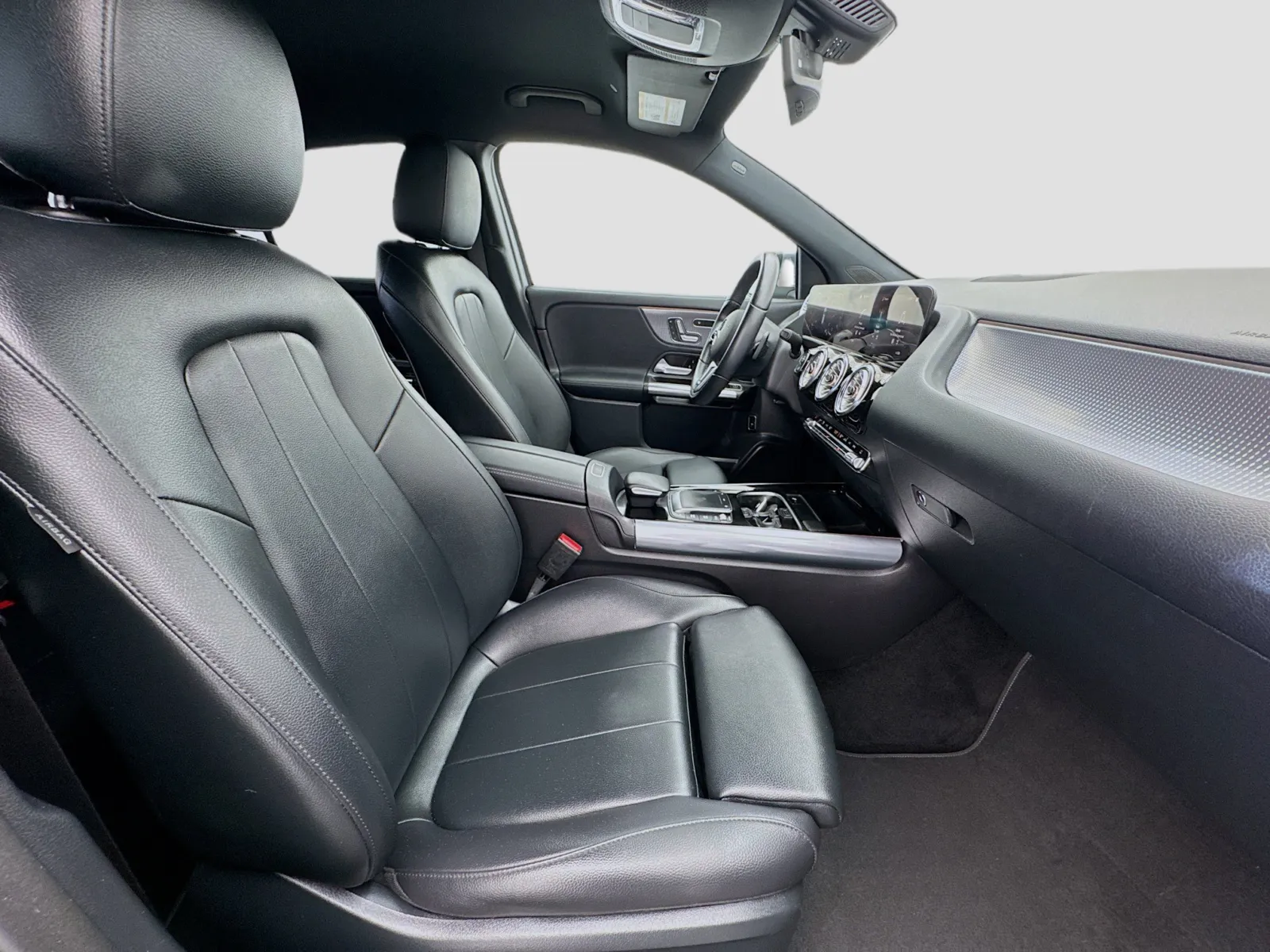 2023 Mercedes-Benz GLA Base - Photo 19