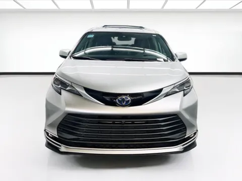 Photos of 2024 Toyota Sienna Platinum for sale in Chandler, AZ at STG Chandler