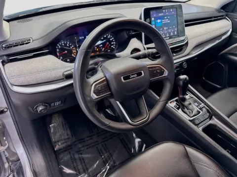 More photos of 2022 Jeep Compass Latitude at STG Chandler, AZ