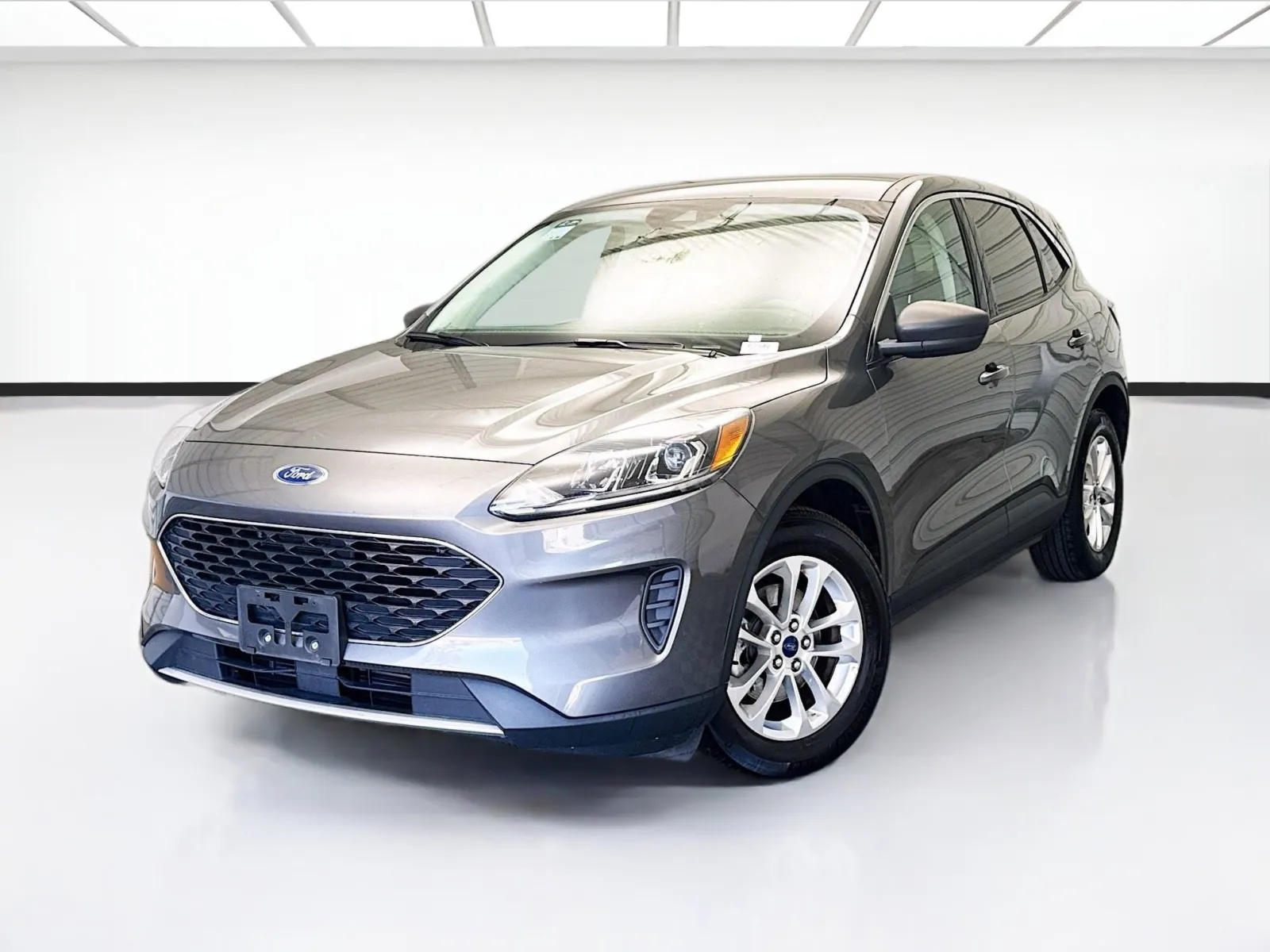 Gray 2022 Ford Escape SE for sale in Chandler, AZ
