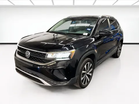 Black 2022 Volkswagen Taos SE for sale in Chandler, AZ
