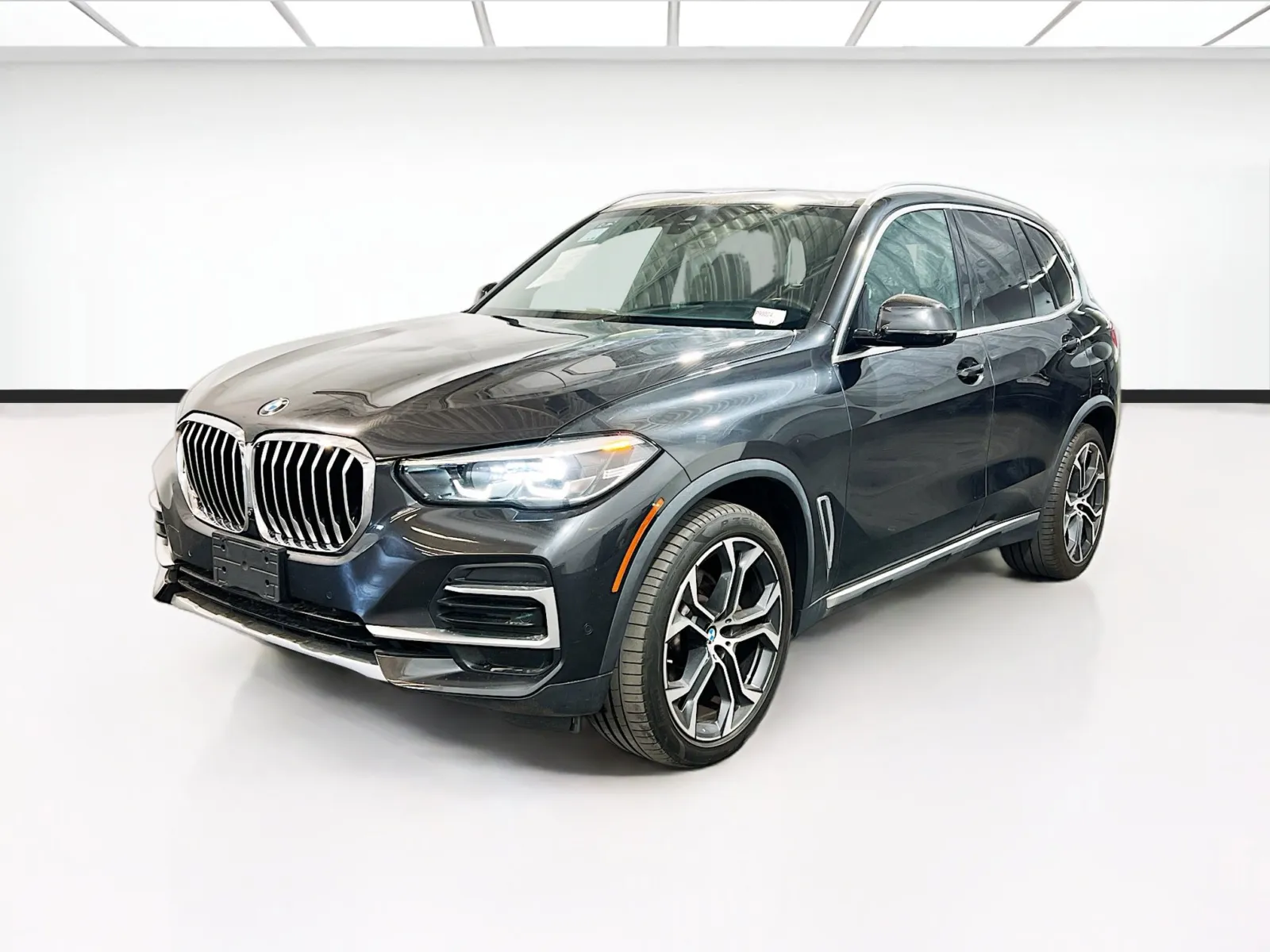 Gray 2023 BMW X5 xDrive40i for sale in Chandler, AZ