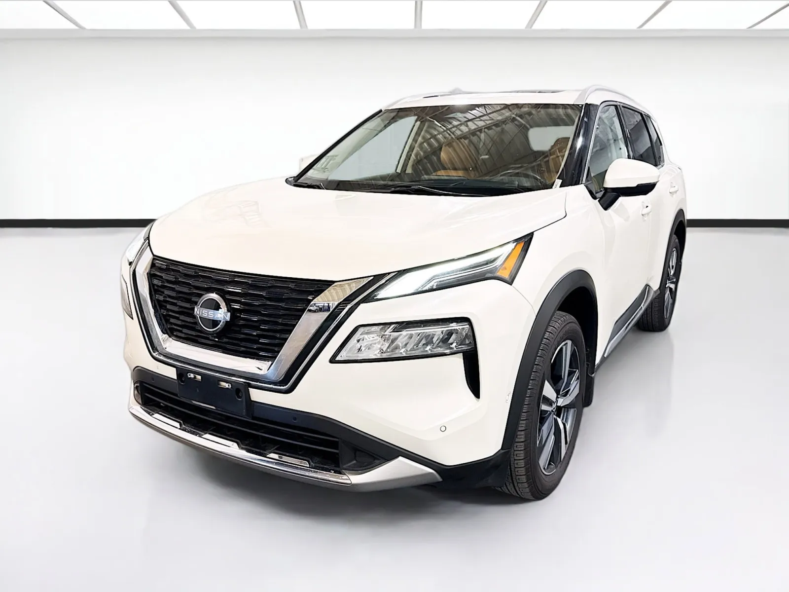 White 2023 Nissan Rogue Platinum for sale in Chandler, AZ
