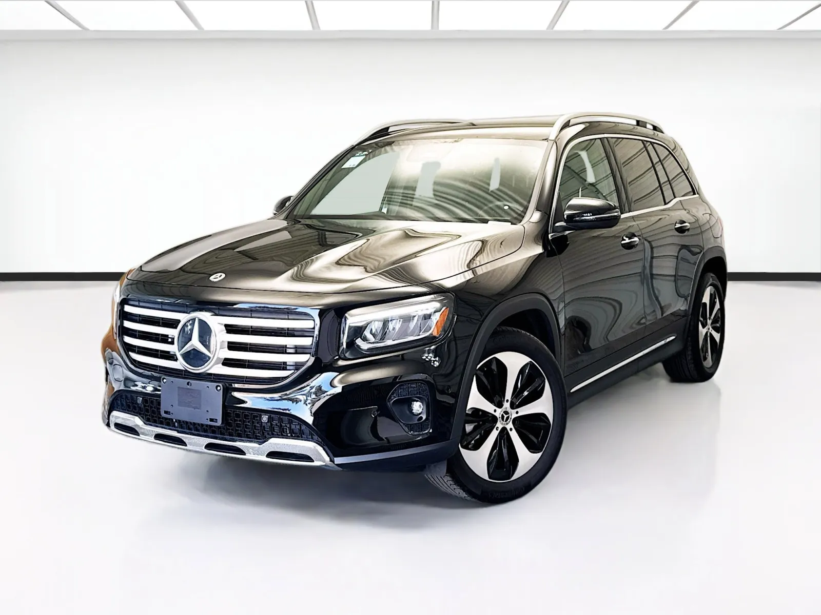 Black 2024 Mercedes-Benz GLB 250 for sale in Chandler, AZ