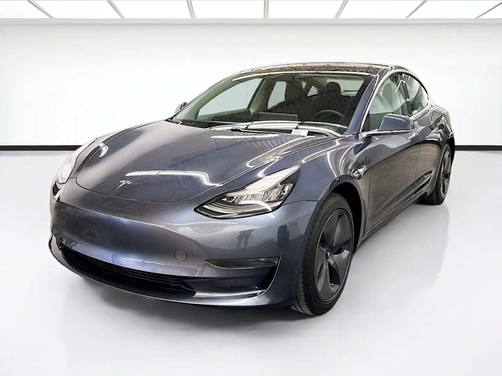 Gray 2020 Tesla Model 3 Standard Range Plus for sale in Chandler, AZ