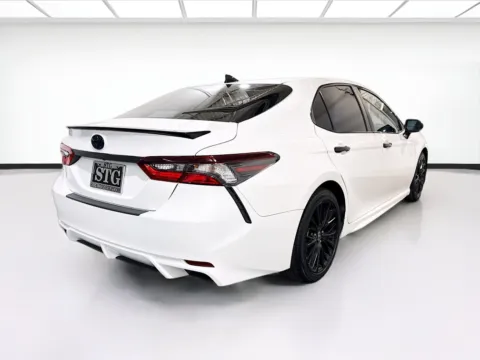 More photos of 2022 Toyota Camry Hybrid SE at STG Chandler, AZ